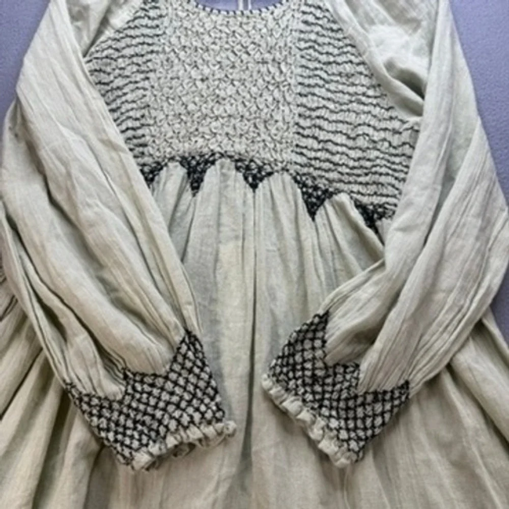 Free People Mini Dress Army Smocked Relaxed Size M Green Embroidered Long Sleeve
